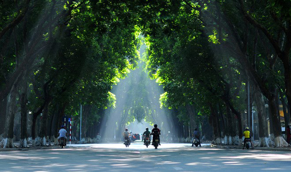 Dự báo thời tiết ngày 18/11: Hà Nội nhiều mây, trưa chiều trời nắng