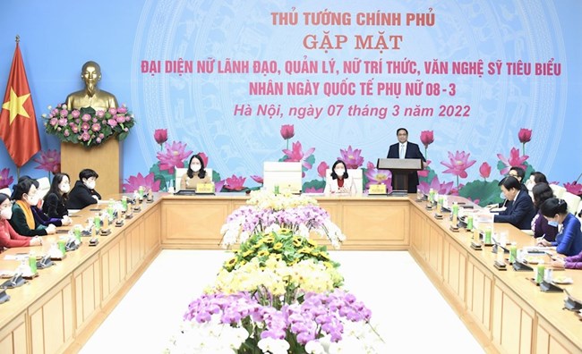 Thủ tướng Phạm Minh Chính gặp mặt, chúc mừng nữ lãnh đạo, quản lý, trí thức và văn nghệ sỹ tiêu biểu nhân Ngày Quốc tế phụ nữ 8/3