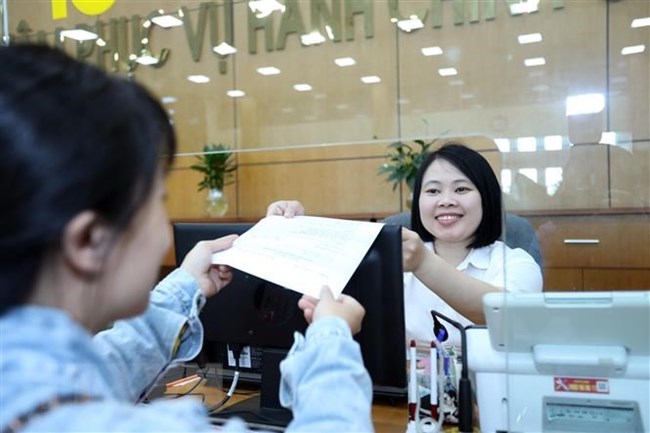 Cắt giảm điều kiện kinh doanh, thủ tục hành chính, đổi mới phương thức phục vụ người dân, doanh nghiệp