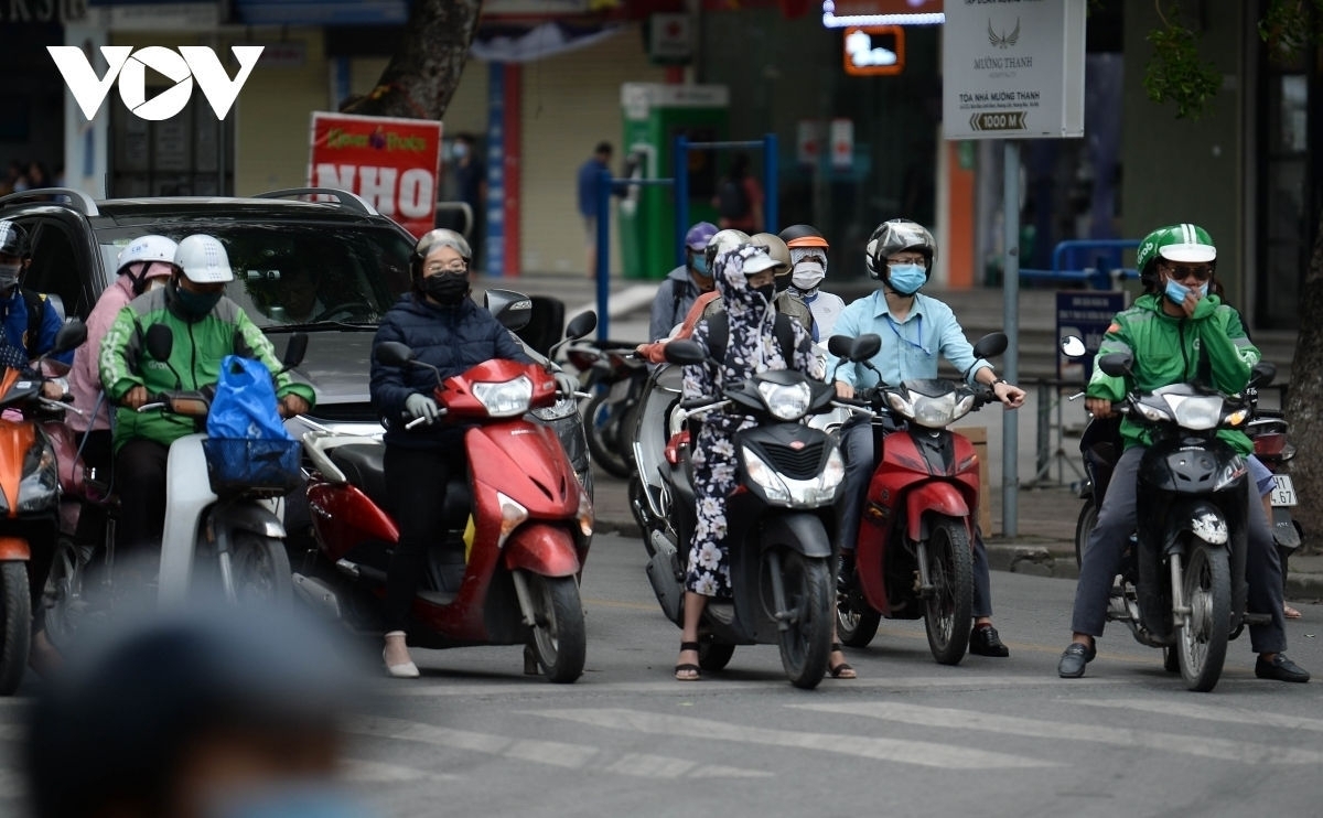 Dự báo thời tiết ngày 28/3: Hà Nội sáng và đêm trời rét, Nam Bộ có mưa rào và dông
