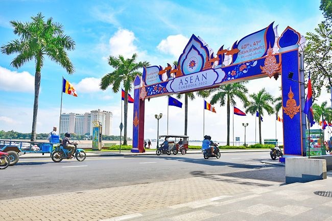 Tăng cường đoàn kết và vai trò trung tâm của ASEA