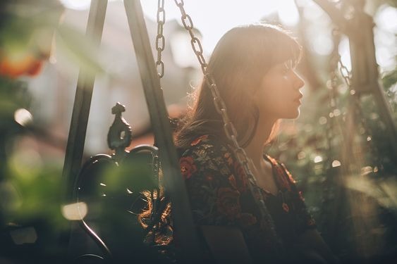 Kết nối yêu thương: Hãy để em yêu anh thêm lần nữa