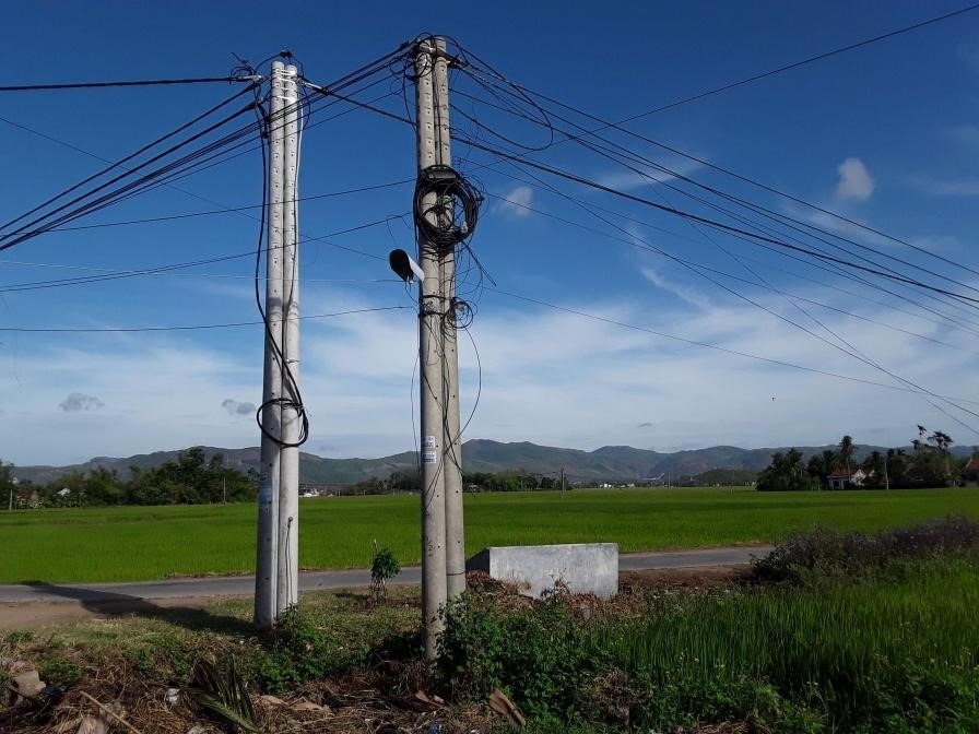 Tư vấn về việc "Di chuyển cột điện"