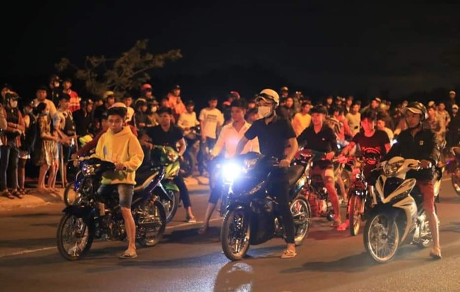 Đua xe trái phép khi chưa đủ tuổi vị thành niên phải chịu trách nhiệm thế nào trước pháp luật
