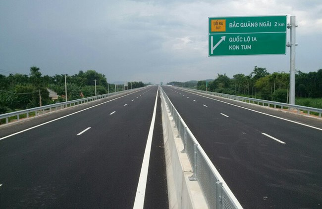 Tuyến cao tốc Đà Nẵng – Quảng Ngãi bắt đầu triển khai thu phí bằng hệ thống điện tử (ETC) từ hôm nay