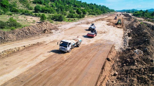 Bộ Giao thông vận tải yêu cầu xử lý nghiêm nhà thầu giao thông vi phạm chuyển nhượng thầu