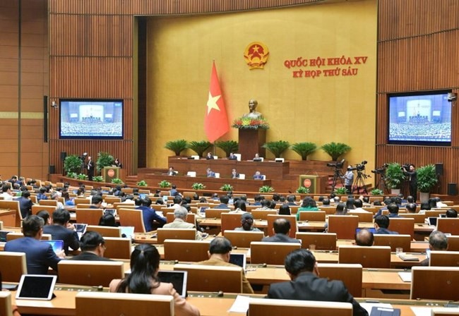 Hôm nay, các đại biểu Quốc hội thảo luận ở hội trường về kết quả tiếp công dân, xử lý đơn thư và giải quyết khiếu nại, tố cáo của công dân năm 2023