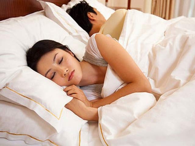 Chuyên gia giải thích “chuyện ấy” bỗng dưng yếu đi sau Tết