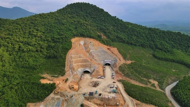 Đẩy mạnh tiến độ giải ngân các dự án cao tốc