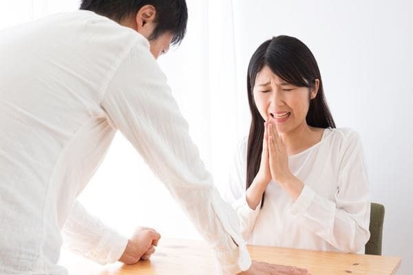 Cửa sổ tình yêu ngày 9/6: Có cần phải làm ầm ĩ lên khi vợ ngoại tình?