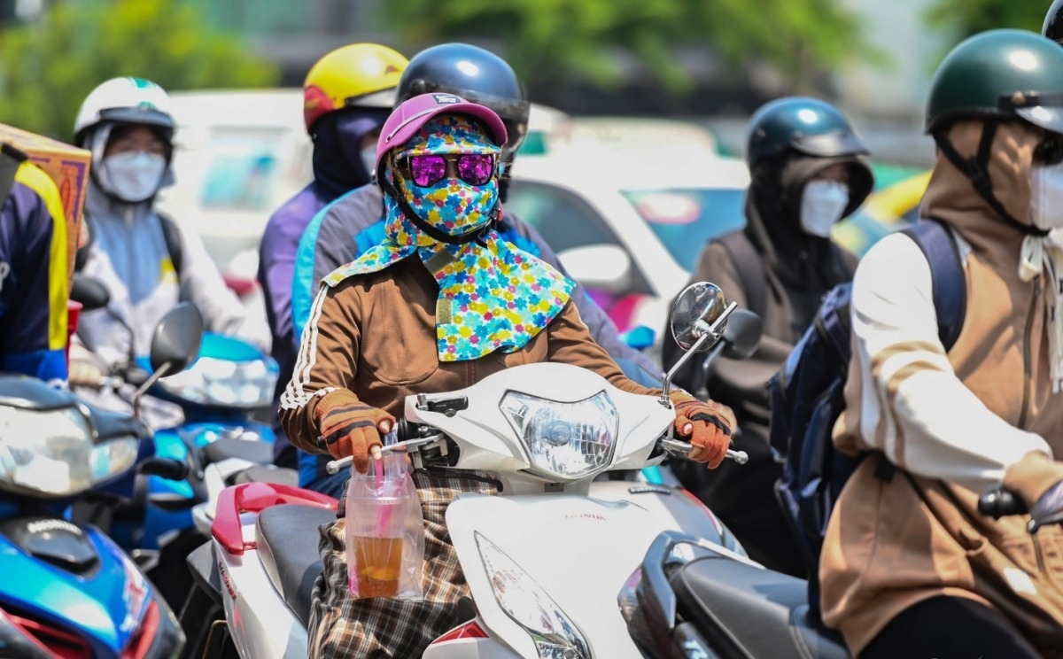 Dự báo thời tiết ngày 14/6: Mưa lớn ở vùng núi và trung du Bắc Bộ, Hà Nội nắng nóng