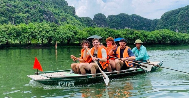 Du lịch trên đà hồi phục, Việt Nam đón hơn 12 triệu 700 nghìn lượt khách quốc tế trong 9 tháng qua