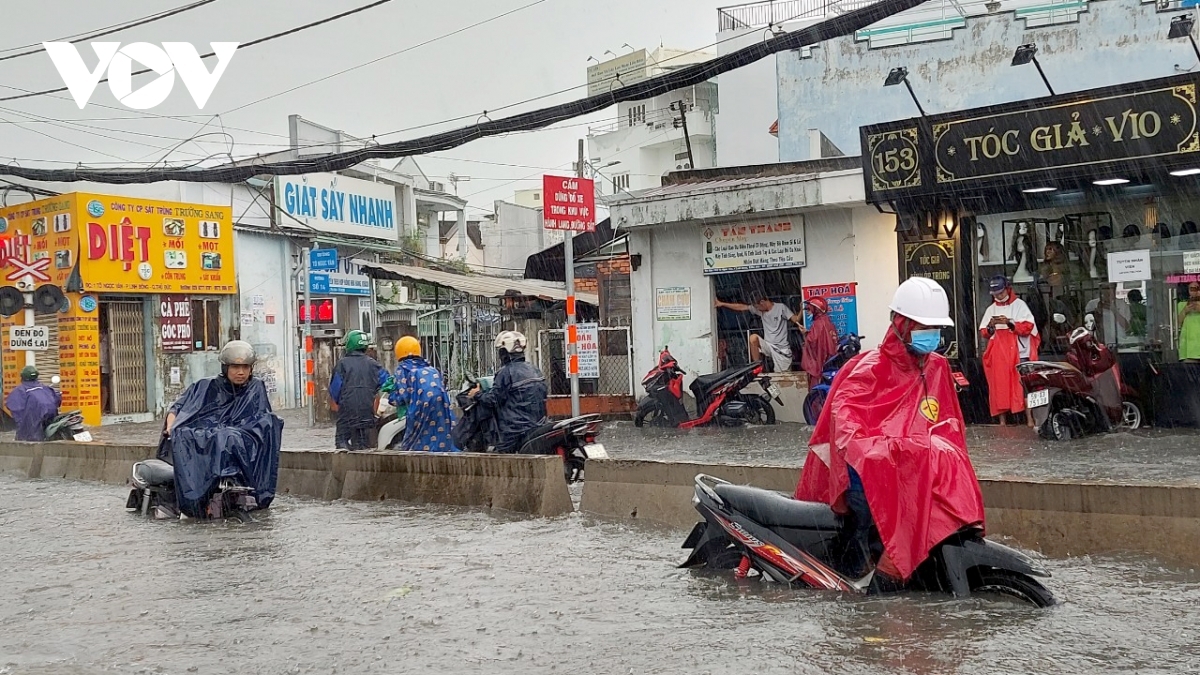 Dự báo thời tiết ngày 20/7: Nhiều nơi trên cả nước có mưa rào và dông