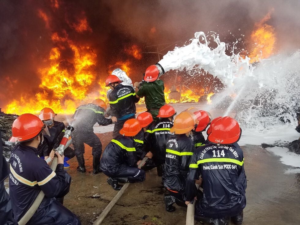 Lính cứu hỏa: Yêu đời, yêu người