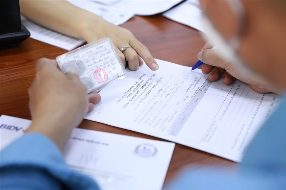 Người được bảo hiểm tiền gửi vắng mặt thì tiền bảo hiểm xử lý như thế nào?