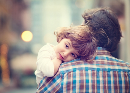 Kết nối yêu thương: Nếu con cần, hãy gọi ba