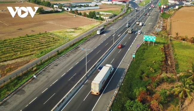 Loạt bài: “Mục tiêu 5000km cao tốc – Đột phá tư duy để phát triển”. Bài 1: Biến khó khăn thành động lực