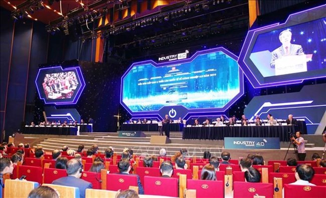 Diễn đàn cấp cao thường niên và Triển lãm quốc tế về công nghiệp 4.0 năm 2023 diễn ra hôm nay tại Hà Nội