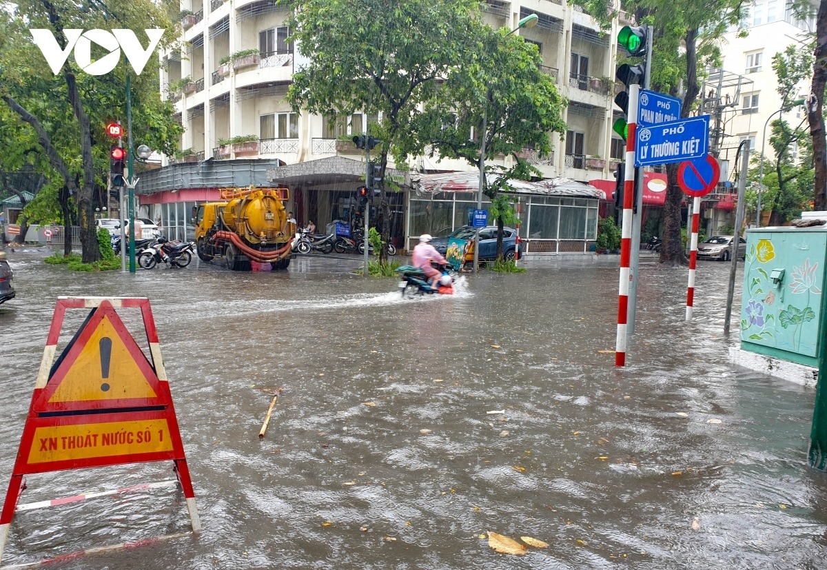 Dự báo thời tiết ngày 25/6: Đông Bắc Bộ tiếp tục mưa lớn, Tây Nguyên đề phòng lũ quét