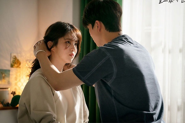 4 kiểu phụ nữ sẵn sàng làm tình nhân cho đàn ông đã có vợ con, chẳng ngại mang danh "cướp chồng"