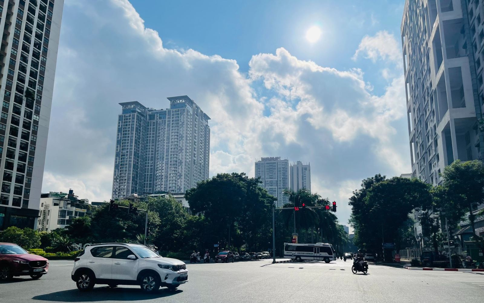 Dự báo thời tiết ngày 22/9: Thủ đô Hà Nội nắng nóng trên 35 độ
