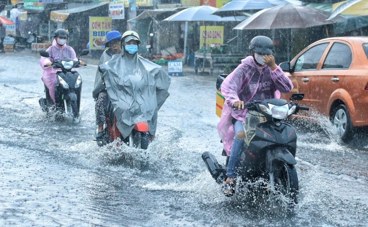 Dự báo thời tiết ngày 21/7: Miền Bắc có mưa rào và dông rải rác