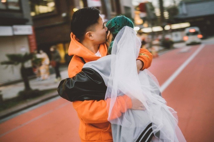 Lấy chồng kém tuổi, vì sao nhiều phụ nữ cảm thấy hài lòng, hạnh phúc viên mãn?