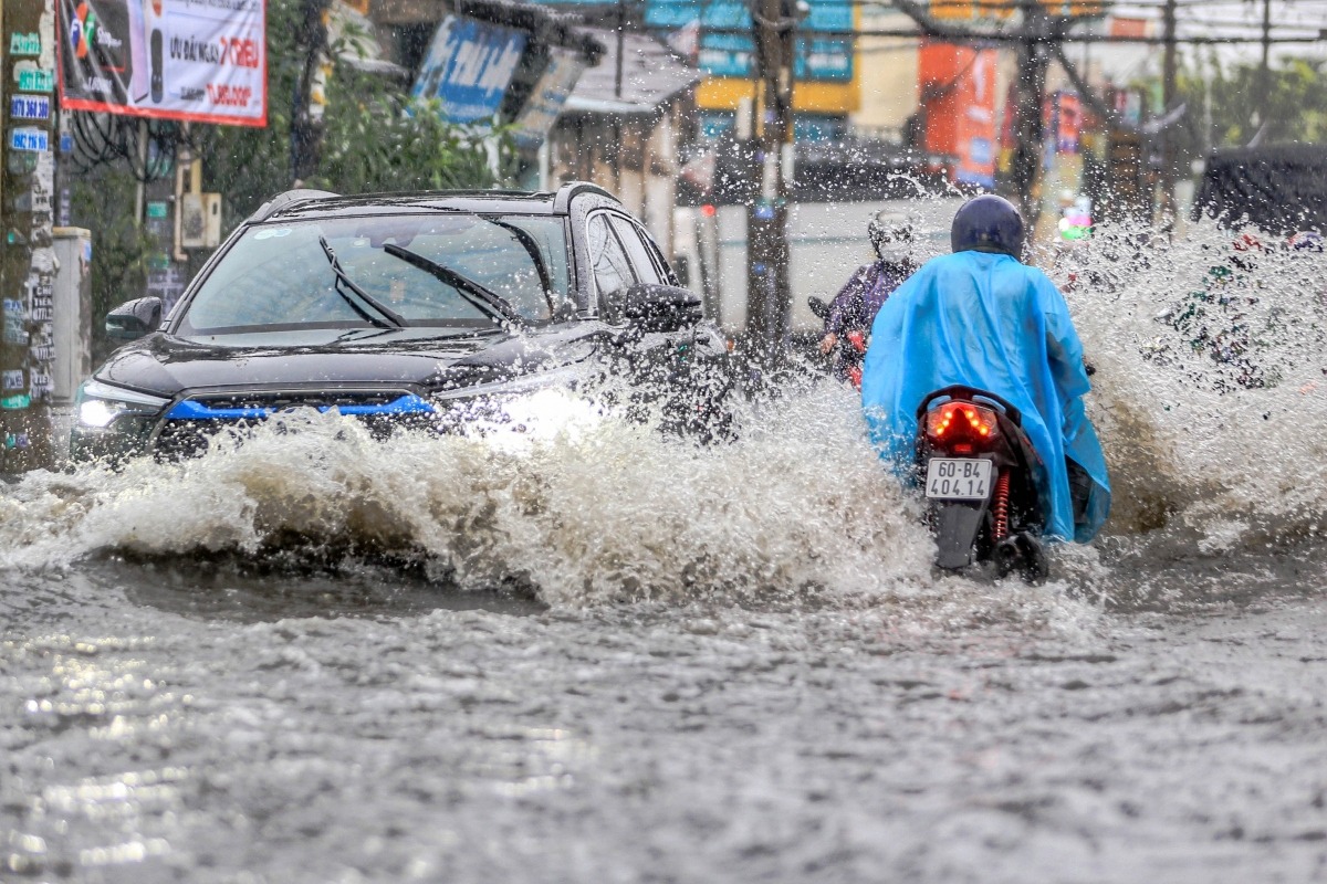 Dự báo thời tiết ngày 31/7:  Tây Nguyên và Nam Bộ có mưa rất to