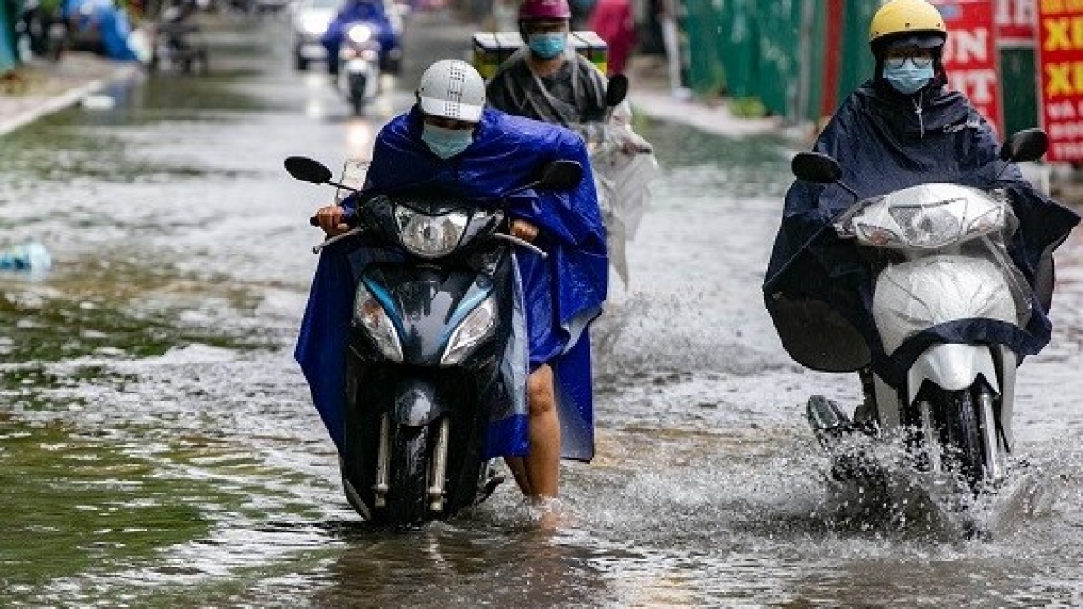 Dự báo thời tiết ngày 23/7: Hà Nội ngày nắng, chiều tối có mưa rào và dông