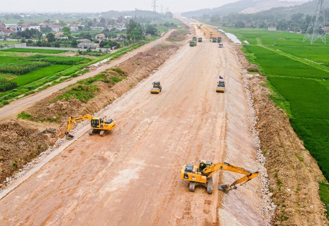 Ngành GTVT tập trung đẩy mạnh giải ngân các dự án cao tốc