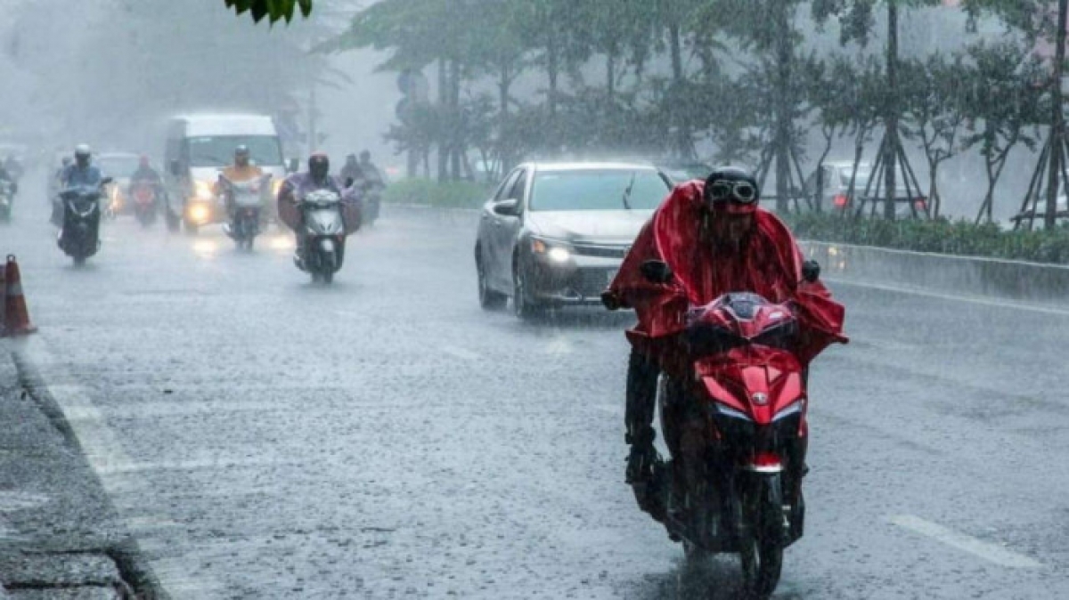 Dự báo thời tiết ngày 15/7: Nam Bộ mưa rào và rải rác có dông, cục bộ có mưa to