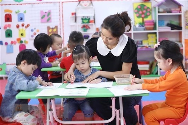 Chương trình giáo dục mầm non mới: cần đảm bảo tính liên thông và giúp trẻ em phát triển toàn diện