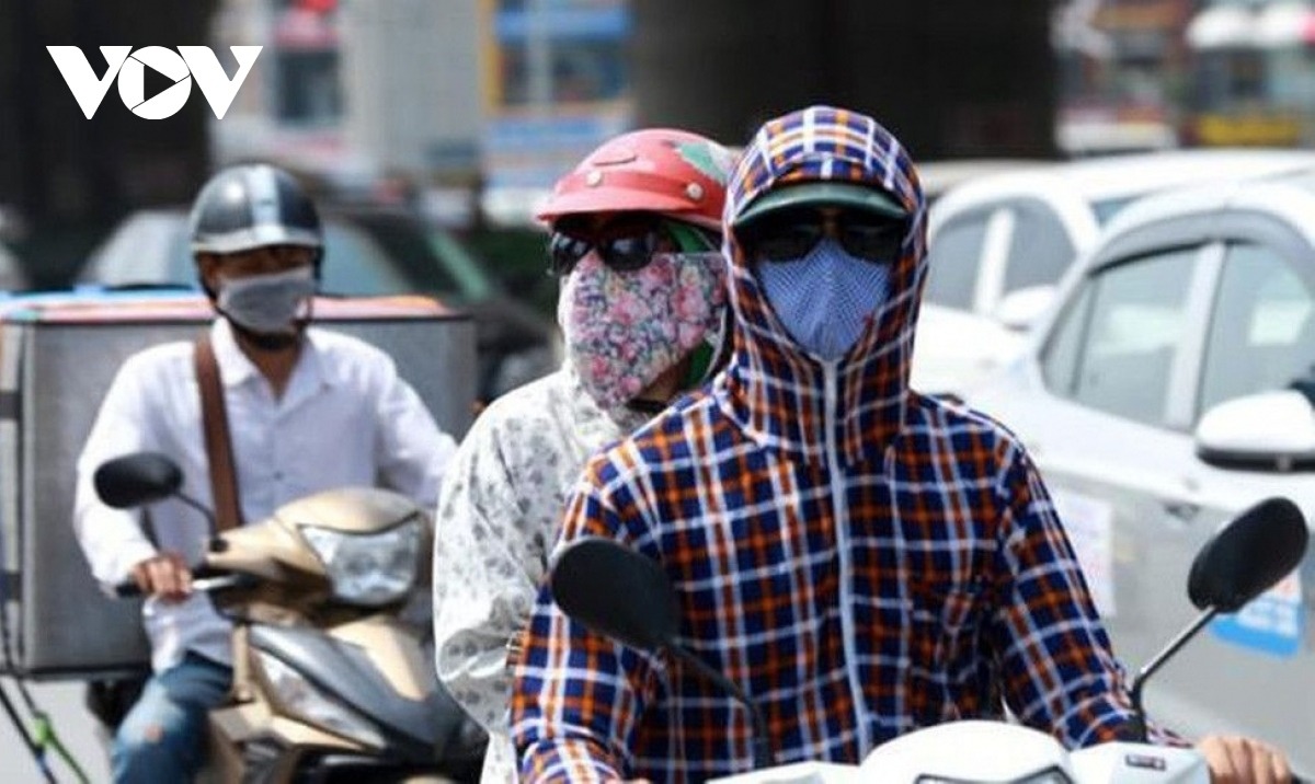 Dự báo thời tiết ngày 29/5: Miền Bắc nắng nóng, miền Nam mưa rào