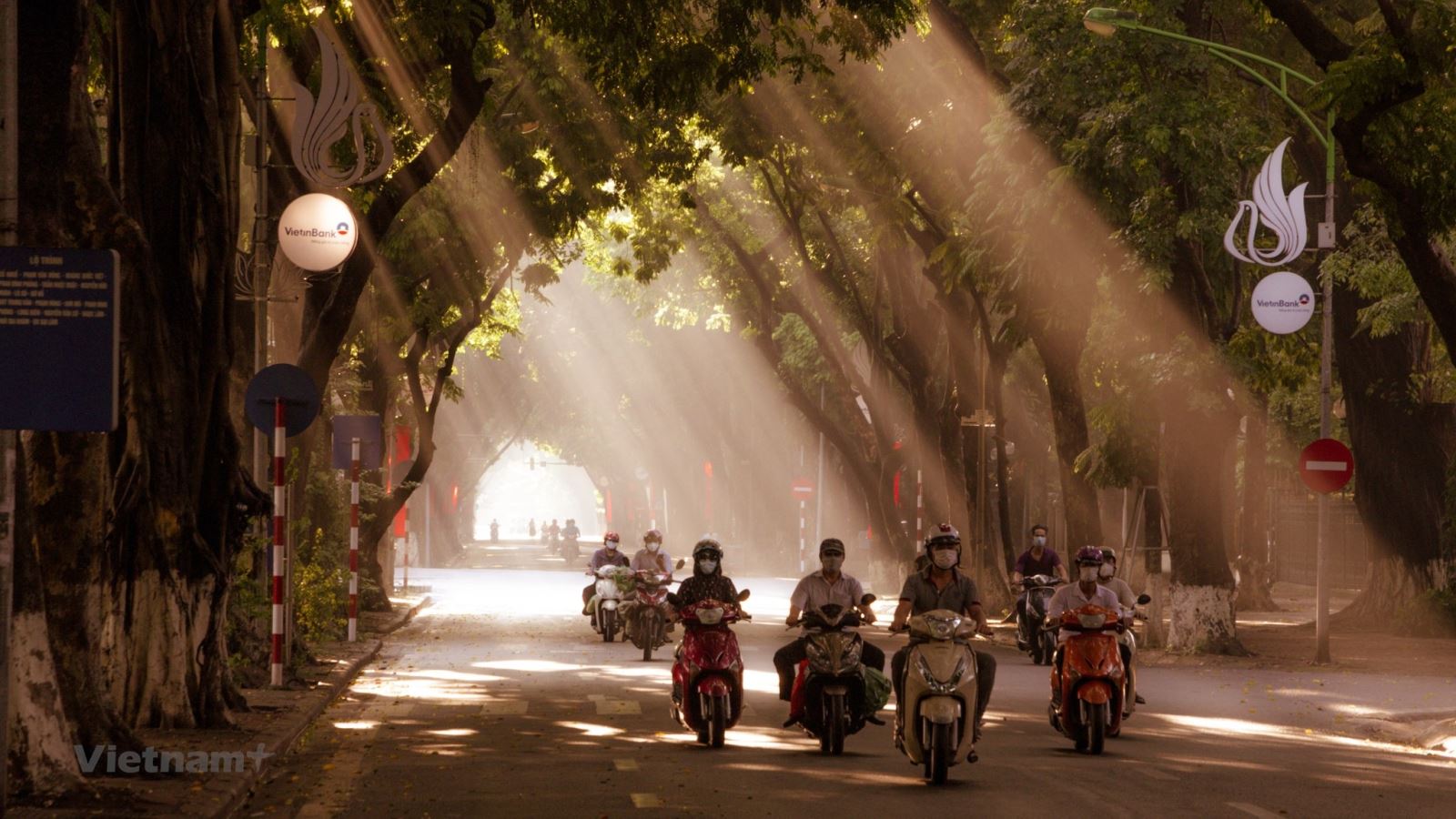 Dự báo thời tiết ngày 1/5: Bắc Bộ nhiều mây, ngày nắng, chiều tối và đêm có mưa rào