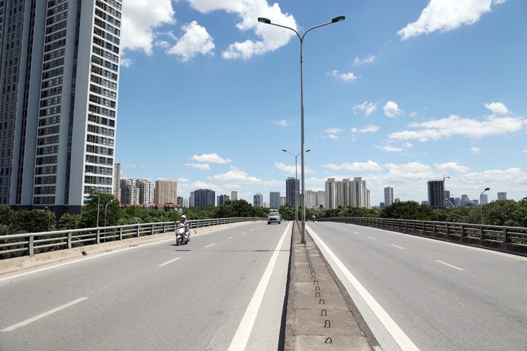 Dự báo thời tiết ngày 6/5: Áp thấp nhiệt đới trên biển Đông, Hà Nội tiếp tục nắng nóng