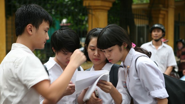 Phụ huynh và học sinh rối bời với tổ hợp môn lựa chọn ở lớp 10