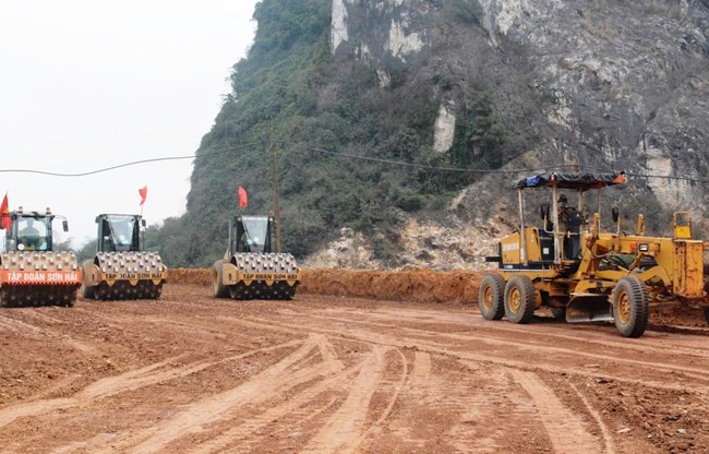 Triển khai 12 dự án cao tốc – các bên cần chủ động vượt khó