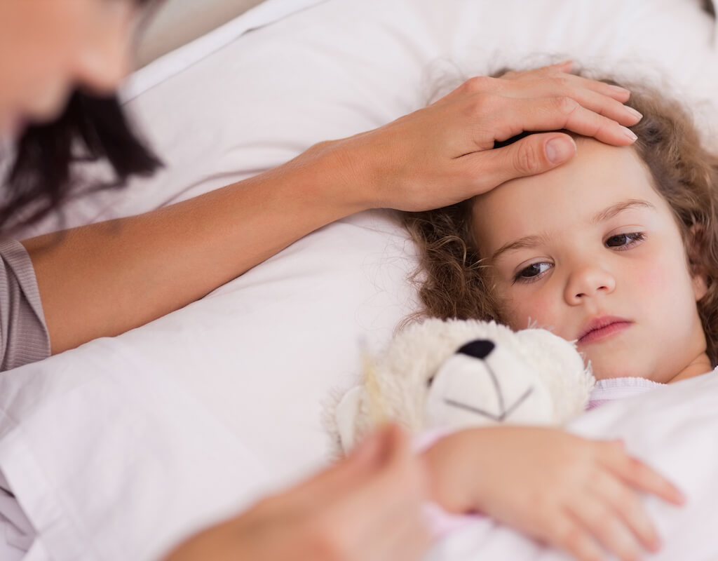 Thói quen tự mua thuốc bổ cho con, rất dễ gây ngộ độc thuốc ở trẻ