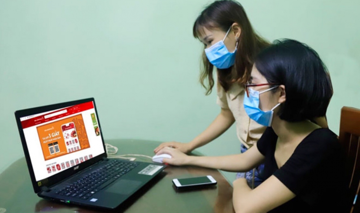 Chợ thực phẩm online: Thận trọng khi mua