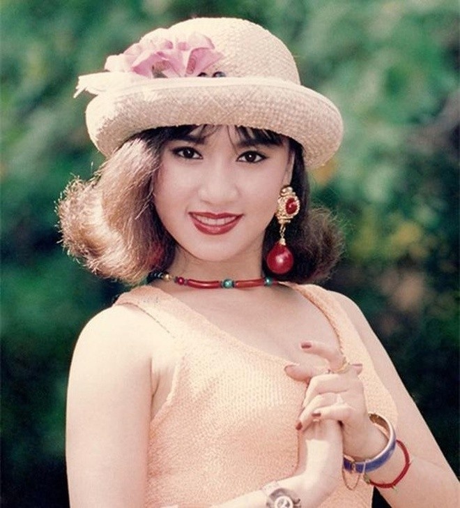  Biểu tượng gợi cảm của showbiz Việt - Y Phụng: Từng là người tình tài tử Lý Hùng, tuổi 41 phát tướng nhưng viên mãn ở trời Tây